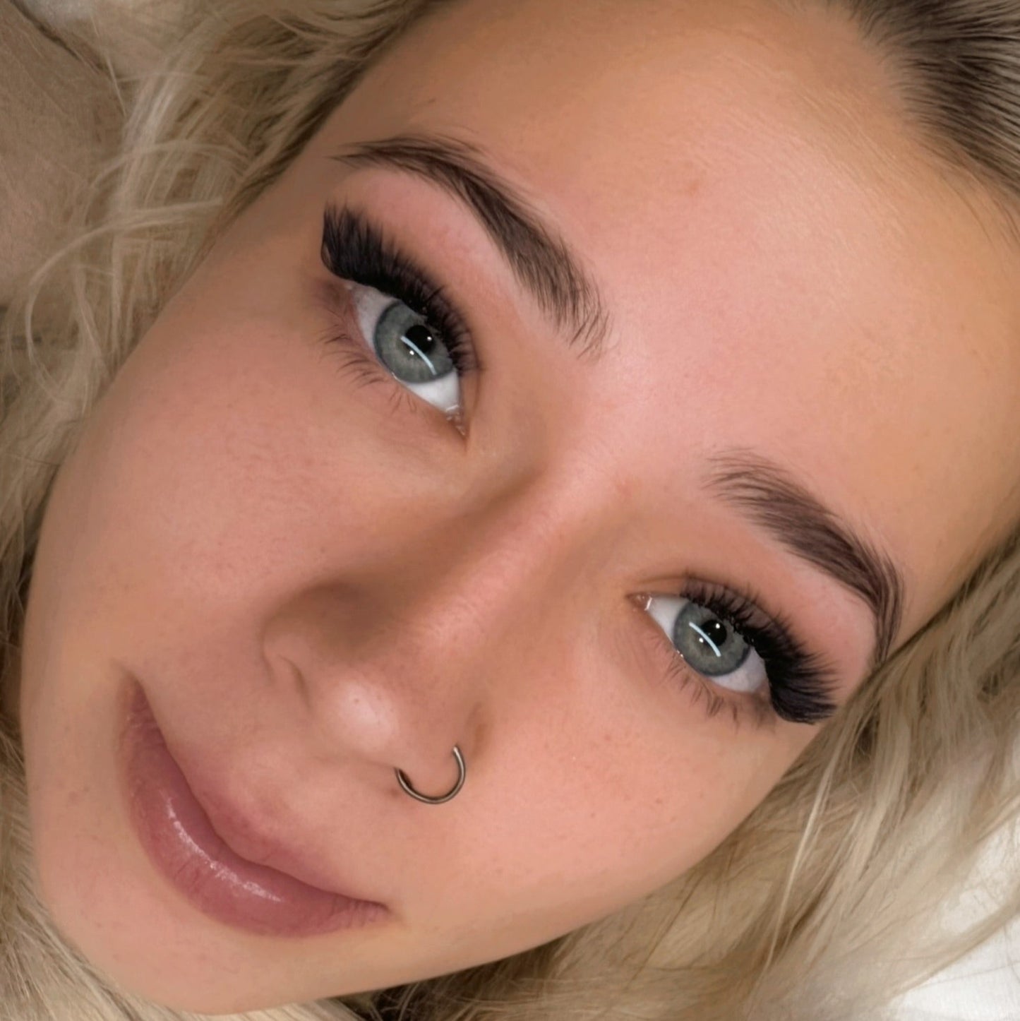 Pro Bold Volume Eyelash Extension Collection Trays L & M Curl